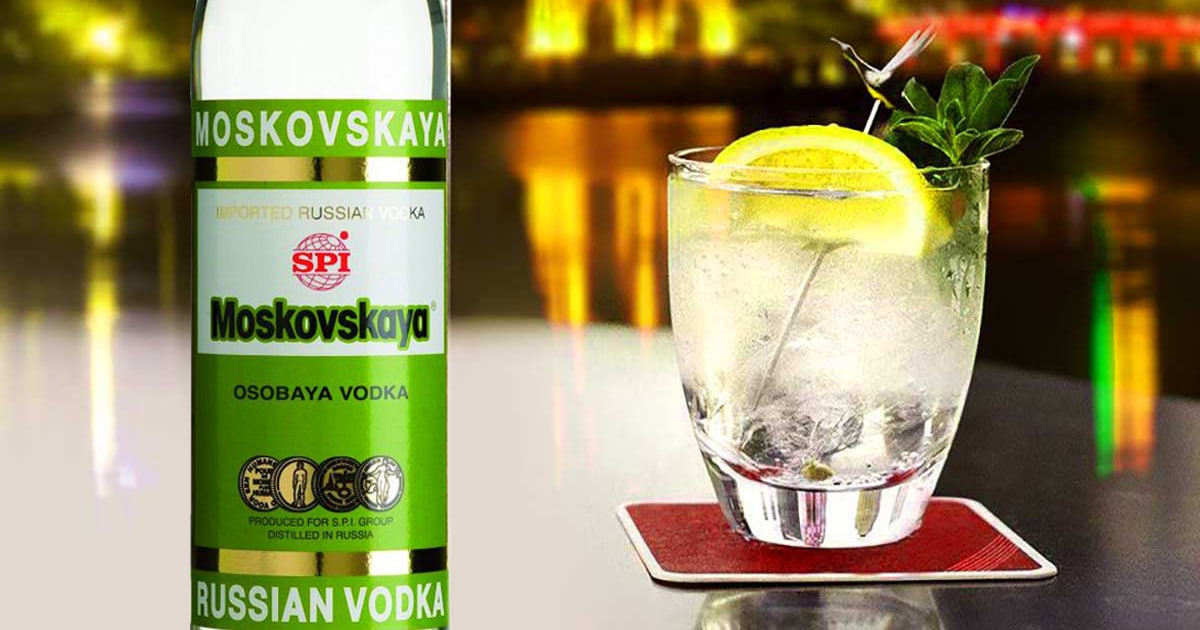 Vodka-Moskovskaya-va-Nha-hoa-hoc-vi-dai-Mendeleev-1