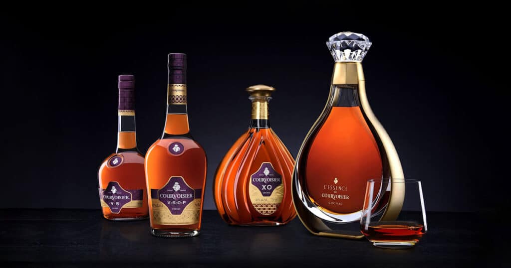 Ruou-Cognac-Courvoisier-chat-luong-hao-hang-den-tu-vung-Cognac